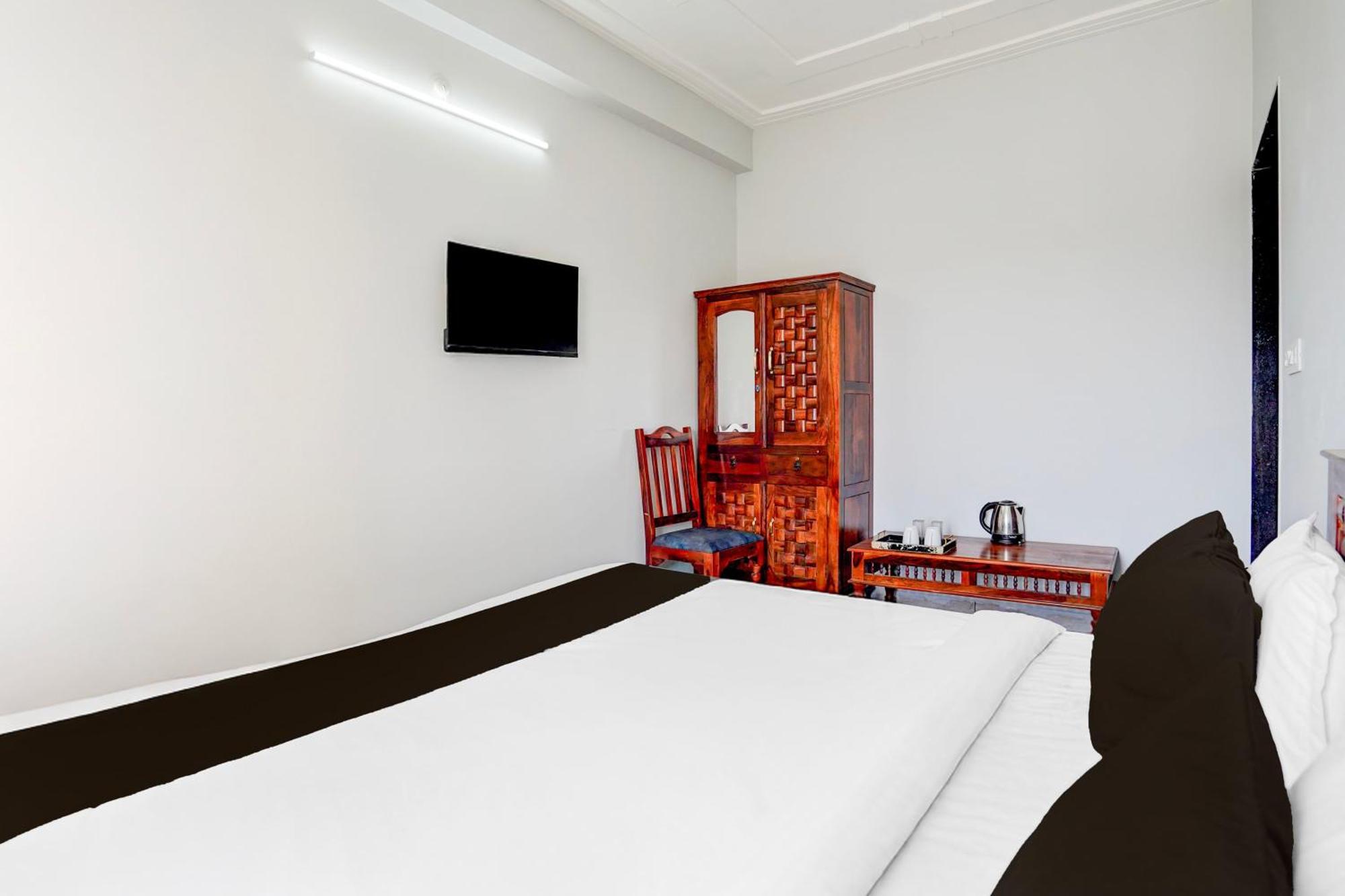 Hotel O Shree Gurukripa Khātu 外观 照片